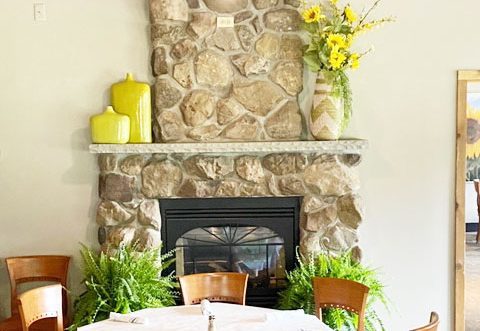 Lodge-on-the-Green-Diing-Room-with-Fireplace